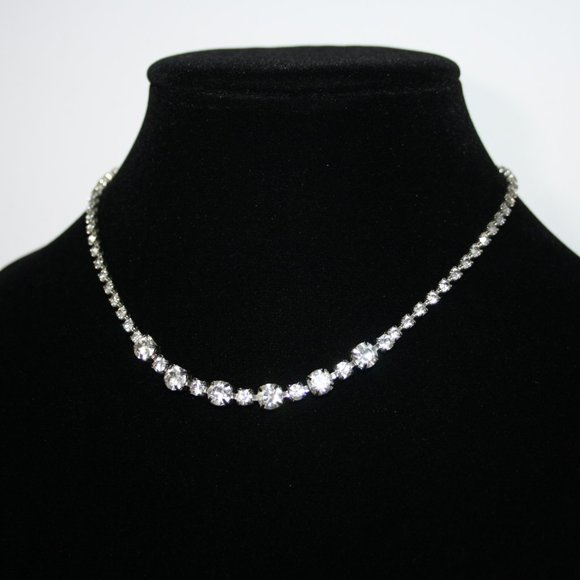 Beautiful vintage silver and rhinestone necklace - Picture 2 of 3